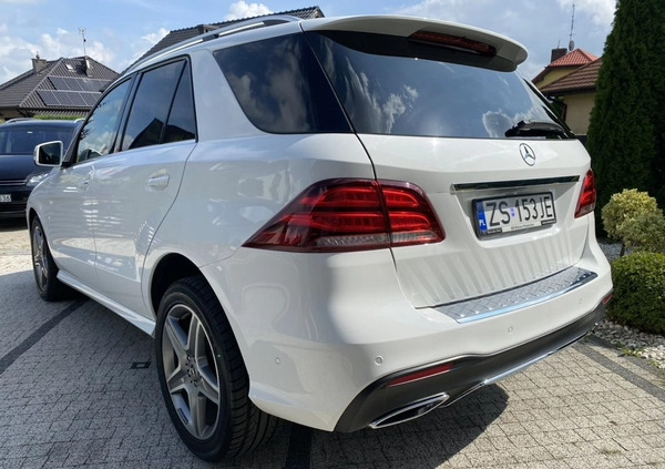 Mercedes-Benz GLE cena 165000 przebieg: 108000, rok produkcji 2017 z Czarna Woda małe 352